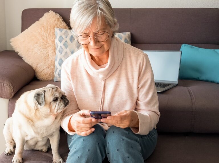 Can Senior Citizens Play Mobile Games